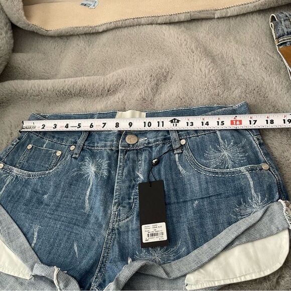 NWT One teaspoon Bandits Low Waist Denim Shorts - Malibu Blue size 29 - Picture 14 of 15